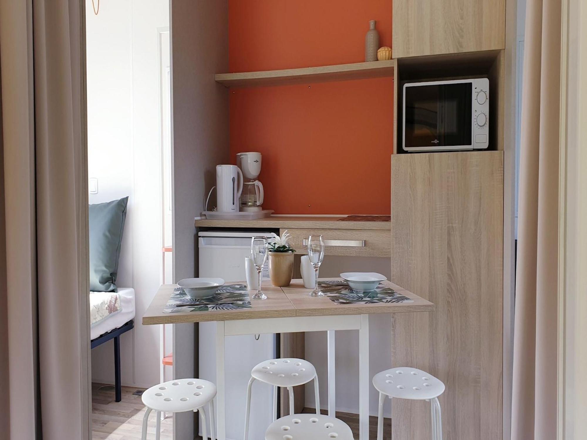 Nice Tent Lodge With A Microwave, In The Ardennes Olloy-sur-Viroin Exterior foto